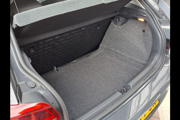 Volkswagen Polo 1.0 MPI Trendline | Airco | Cruise | All-seasons |