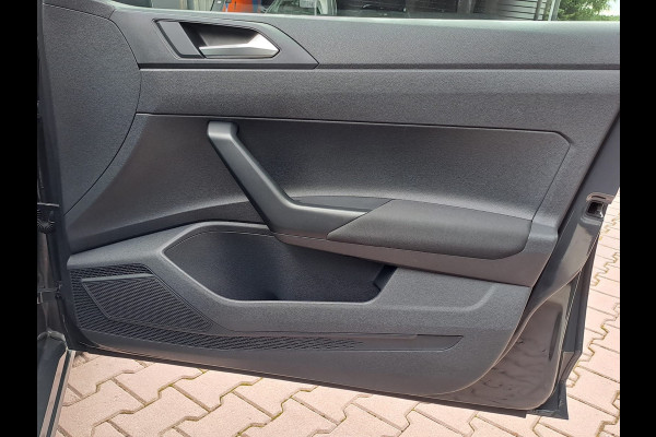 Volkswagen Polo 1.0 MPI Trendline | Airco | Cruise | All-seasons |