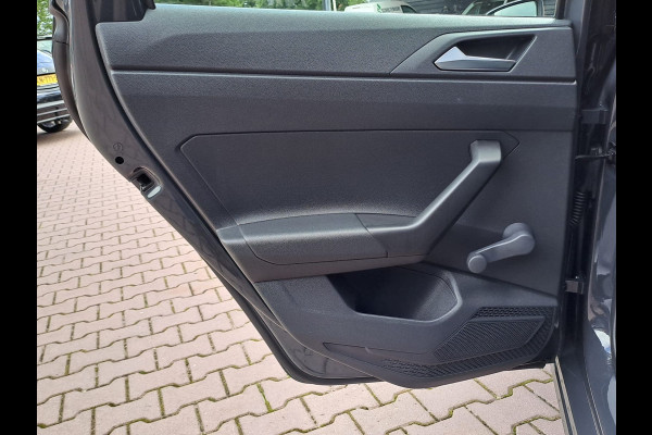 Volkswagen Polo 1.0 MPI Trendline | Airco | Cruise | All-seasons |