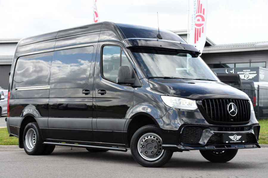 Mercedes-Benz Sprinter 519 V6 3.0 CDI DC L2H2 Black Edition Luchtvering, 360 Camera, 3500kg Trekhaak, Dubbel Cabine, 190PK, 10,5'' Mbux, NAVI, Automaat, UNIEK!