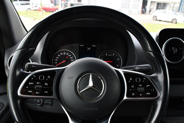 Mercedes-Benz Sprinter 519 V6 3.0 CDI DC L2H2 Black Edition Luchtvering, 360 Camera, 3500kg Trekhaak, Dubbel Cabine, 190PK, 10,5'' Mbux, NAVI, Automaat, UNIEK!