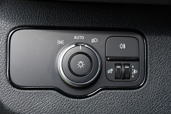Mercedes-Benz Sprinter 519 V6 3.0 CDI DC L2H2 Black Edition Luchtvering, 360 Camera, 3500kg Trekhaak, Dubbel Cabine, 190PK, 10,5'' Mbux, NAVI, Automaat, UNIEK!