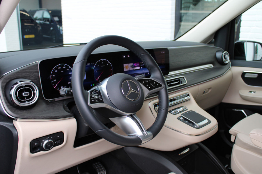 Mercedes-Benz V-Klasse 250d / DC / AMG / New Model / 2x Elec Schuifd / 360 Cam / Burmester / Vol Opties / NIEUWSTAAT