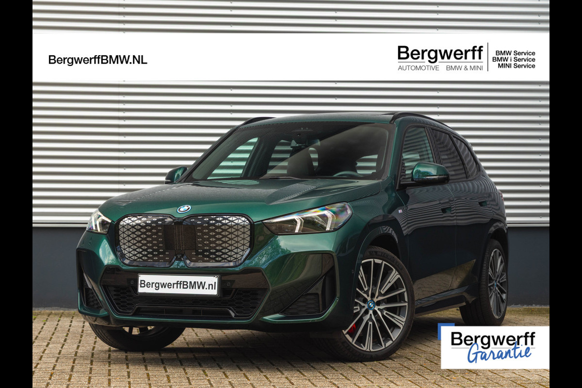 BMW iX1 eDrive20 M-Sport Pro - Individual ''Peridot Green'' - Pano - ACC - Harman Kardon BMW iX1 eDrive20 M-Sport Pro - Individual ''Peridot Green'' - Pano - ACC - Harman Kardon
