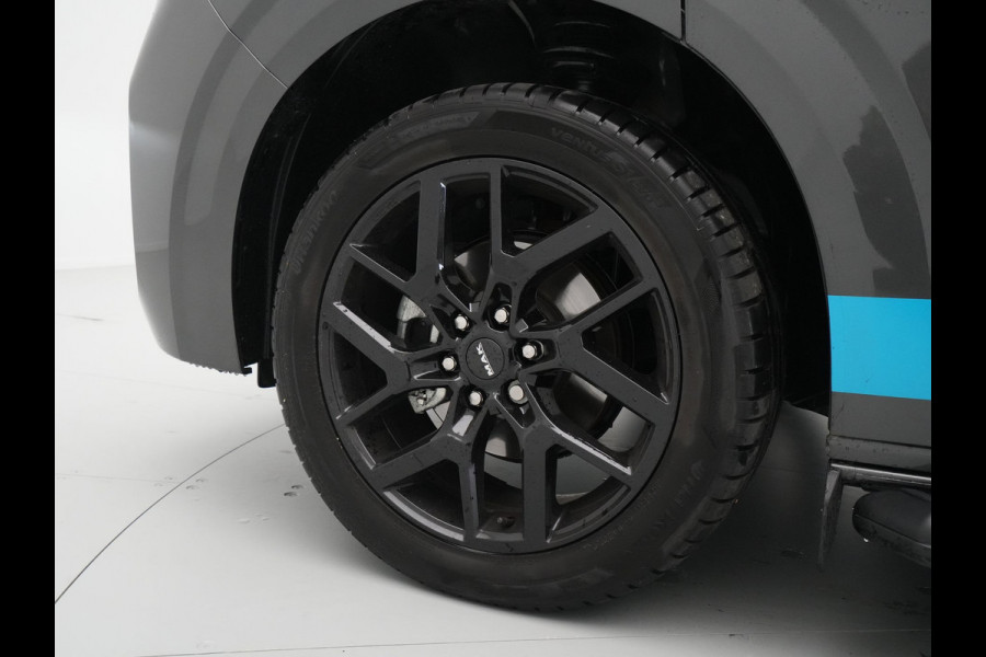 Volkswagen Transporter 2.0 TDI 125kW 170PK L2H1 Bulli AUT Intro rijdende demo, kilometerstand loopt op binnenzijde laadruimte is betimmerd