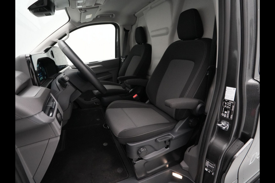 Volkswagen Transporter 2.0 TDI 125kW 170PK L2H1 Bulli AUT Intro rijdende demo, kilometerstand loopt op binnenzijde laadruimte is betimmerd