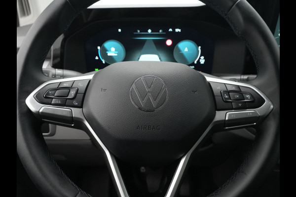 Volkswagen Transporter 2.0 TDI 125kW 170PK L2H1 Bulli AUT Intro rijdende demo, kilometerstand loopt op binnenzijde laadruimte is betimmerd