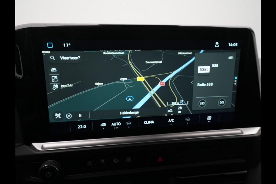 Volkswagen Transporter 2.0 TDI 125kW 170PK L2H1 Bulli AUT Intro rijdende demo, kilometerstand loopt op binnenzijde laadruimte is betimmerd