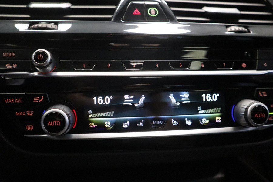 BMW 5 Serie 545e xDrive High Executive Edition M-sport Schuif/kantel dak Harman/Kardon