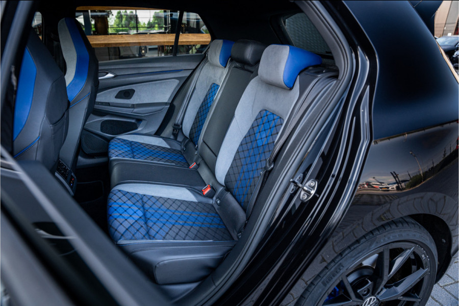 Volkswagen Golf 8 2.0 TSI R 4Motion -  R Performance Pack | Panorama | Akrapovic | ACC | H/K