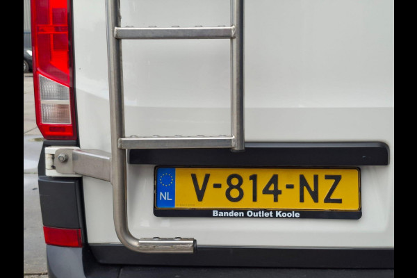 Volkswagen Crafter 35 2.0 TDI L3H3 Trendline IMPERIAL  / TREKHAAK / EURO 6 / NAP / CAMERA