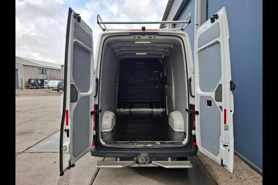 Volkswagen Crafter 35 2.0 TDI L3H3 Trendline IMPERIAL  / TREKHAAK / EURO 6 / NAP / CAMERA