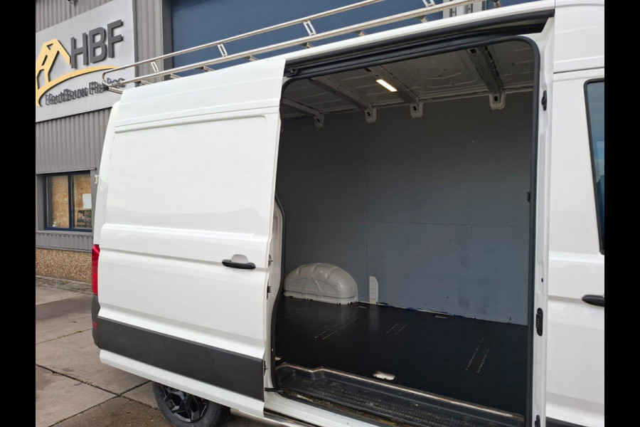 Volkswagen Crafter 35 2.0 TDI L3H3 Trendline IMPERIAL  / TREKHAAK / EURO 6 / NAP / CAMERA