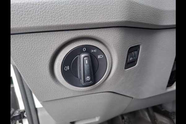Volkswagen Crafter 35 2.0 TDI L3H3 Trendline IMPERIAL  / TREKHAAK / EURO 6 / NAP / CAMERA