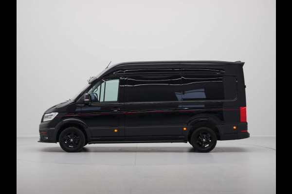 Volkswagen Crafter 2.0 TDI 130kW 177PK L3H3 Exclusive Hero Edition AUT rijdende demo, kilometerstand loopt op