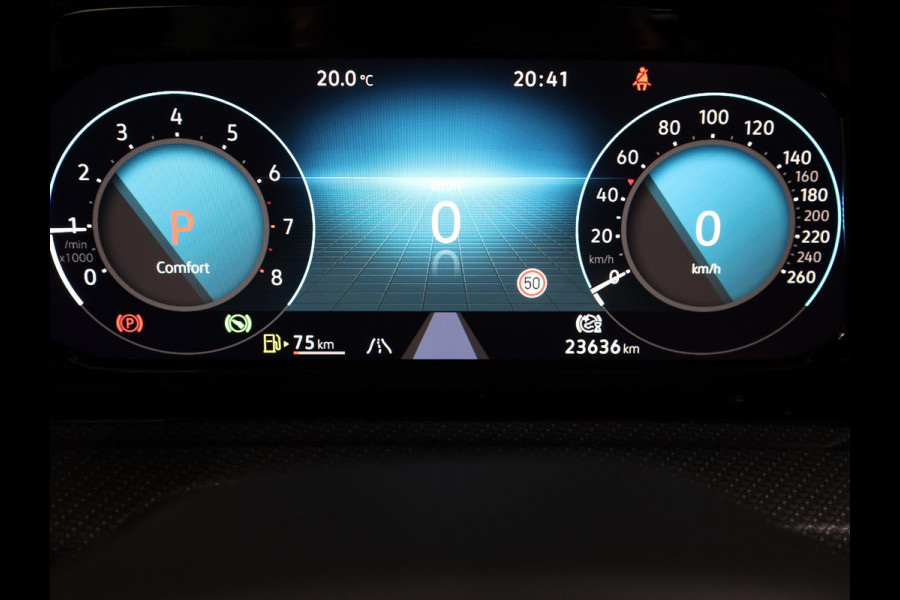 Volkswagen Golf 1.5 eTSI R-Line 150 pk Automaat (DSG) | Navigatie | Panoramadak | Parkeersensoren | Achteruitrijcamera | Matrix LED koplampen | Black Style pakket | R-Line |