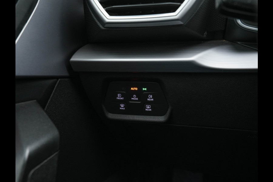 Seat Leon Sportstourer 1.5 eTSI FR Launch Edition Aut. *FULL-LED | DIGI-COCKPIT | NAVI-FULLMAP | LEATHER-MICROFIBRE | CARPLAY | KEYLESS | SHIFT-PADDLES | SPORT-SEATS | HEATED-SEATS | AMBIENT-LIGHT | CAMERA | ECC | PDC | CRUISE | TOWBAR | 17'