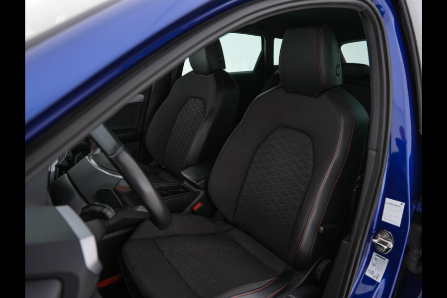Seat Leon Sportstourer 1.5 eTSI FR Launch Edition Aut. *FULL-LED | DIGI-COCKPIT | NAVI-FULLMAP | LEATHER-MICROFIBRE | CARPLAY | KEYLESS | SHIFT-PADDLES | SPORT-SEATS | HEATED-SEATS | AMBIENT-LIGHT | CAMERA | ECC | PDC | CRUISE | TOWBAR | 17'