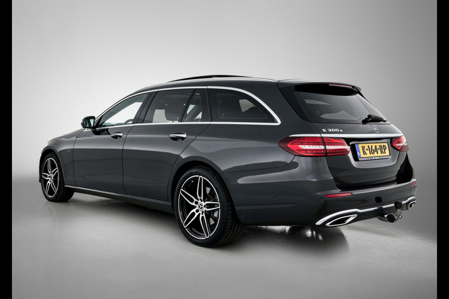 Mercedes-Benz E-Klasse Estate 300 e Business Solution AMG | Panoramadak | Wide screen | Navigatie | Elect. bedinebare voor stoelen met geheugen | Parking support met camera achter | Inclusief 24 maanden Mercedes-Benz Certified garantie voor Europa.