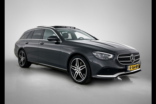 Mercedes-Benz E-Klasse Estate 300 e Business Solution AMG | Panoramadak | Wide screen | Navigatie | Elect. bedinebare voor stoelen met geheugen | Parking support met camera achter | Inclusief 24 maanden Mercedes-Benz Certified garantie voor Europa.