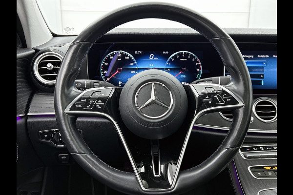 Mercedes-Benz E-Klasse Estate 300 e Business Solution AMG | Panoramadak | Wide screen | Navigatie | Elect. bedinebare voor stoelen met geheugen | Parking support met camera achter | Inclusief 24 maanden Mercedes-Benz Certified garantie voor Europa.
