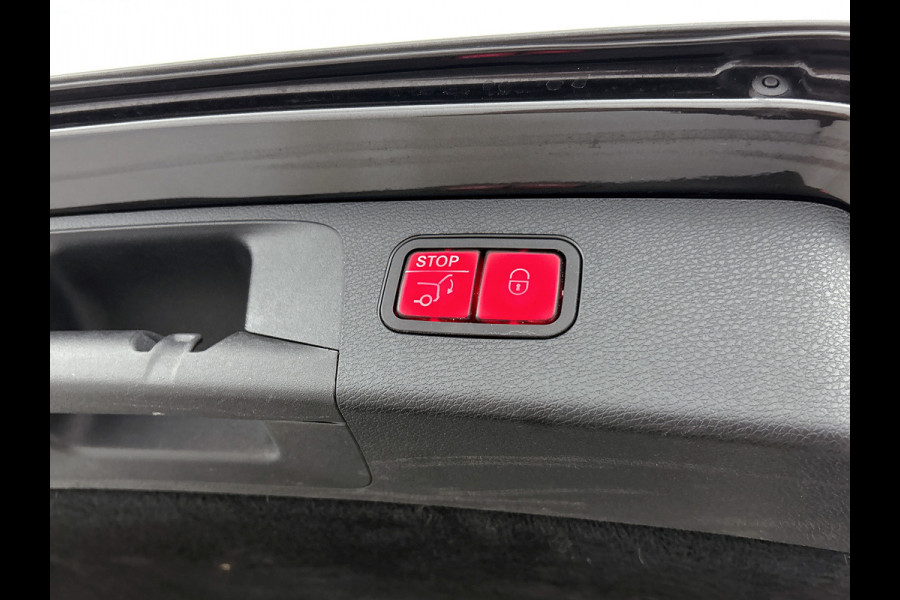 Mercedes-Benz E-Klasse Estate 300 e Business Solution AMG | Panoramadak | Wide screen | Navigatie | Elect. bedinebare voor stoelen met geheugen | Parking support met camera achter | Inclusief 24 maanden Mercedes-Benz Certified garantie voor Europa.