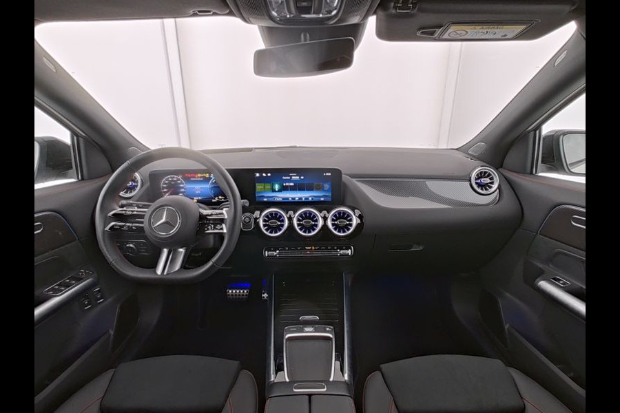 Mercedes-Benz GLA 250 e AMG Line | AMG Line Premium Plus | Night Pakket | 11kW Laden | Stuur en Stoelverwarming | Panorama Schuif-Kanteldak | Inclusief 24 maanden MB Certified garantie voor Europa.
