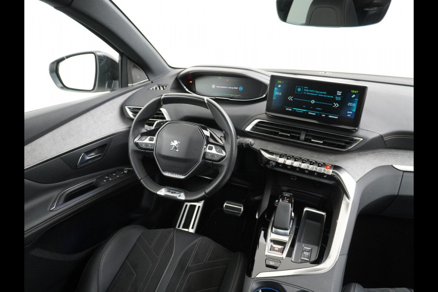 Peugeot 3008 1.6 HYbrid4 300 GT BLACK PACK | PANO | 360 CAMERA