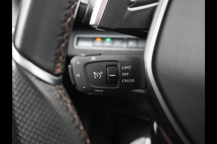 Peugeot 3008 1.6 HYbrid4 300 GT BLACK PACK | PANO | 360 CAMERA