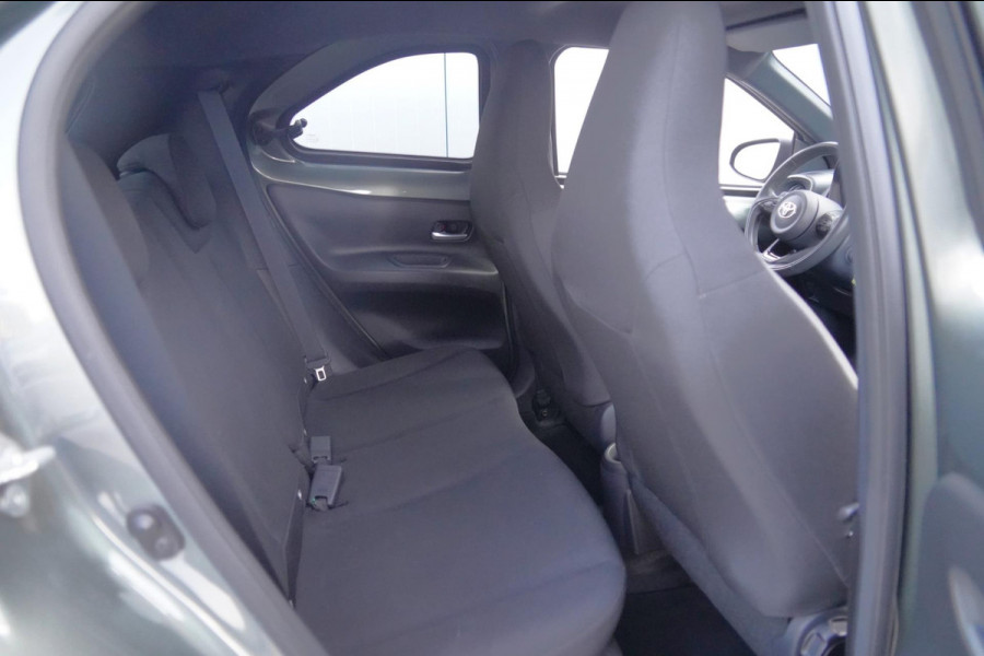 Toyota Aygo X 1.0 VVT-i S-CVT first / Camera / Carplay / Climate / Stoelverw. / Adaptieve Cruise