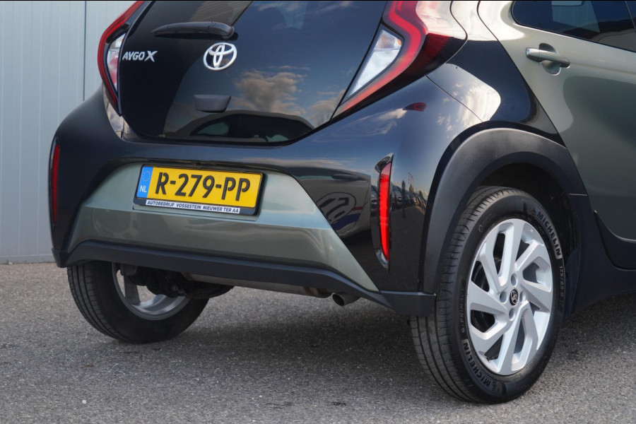 Toyota Aygo X 1.0 VVT-i S-CVT first / Camera / Carplay / Climate / Stoelverw. / Adaptieve Cruise