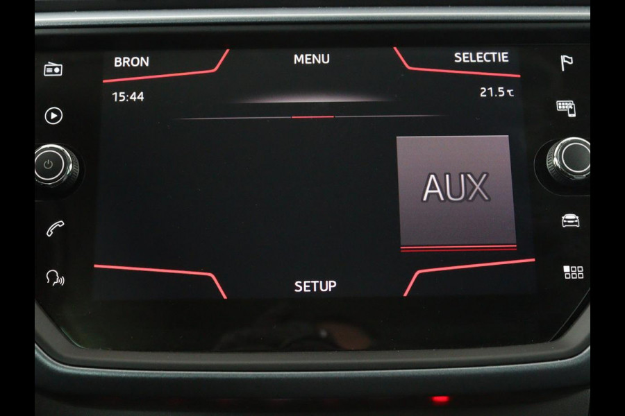 Seat Arona 1.0 TSI Style | Carplay | Climate control | Navigatie | Parkeerhulp | Cruise control | Bluetooth | Getint glas