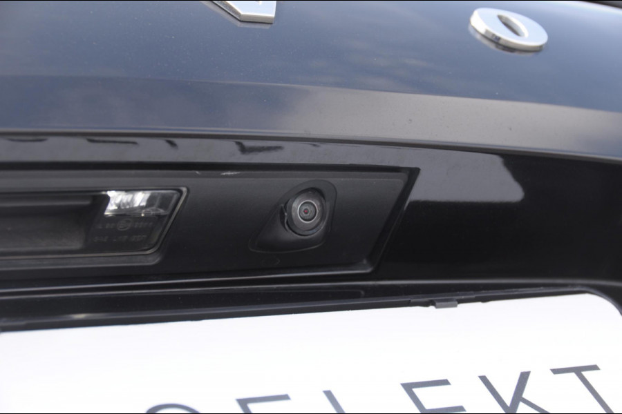 Volvo XC60 T6 340PK Automaat Recharge AWD R-Design / Cruise control / Harman Kardon Audio / Elektrische achterklep / Apple carplay / parkeersensoren met camera / Elektrische stoelen / Panoramadak / Sportstoelen / Stoel - en stuurwielverwarming / Keyless entry