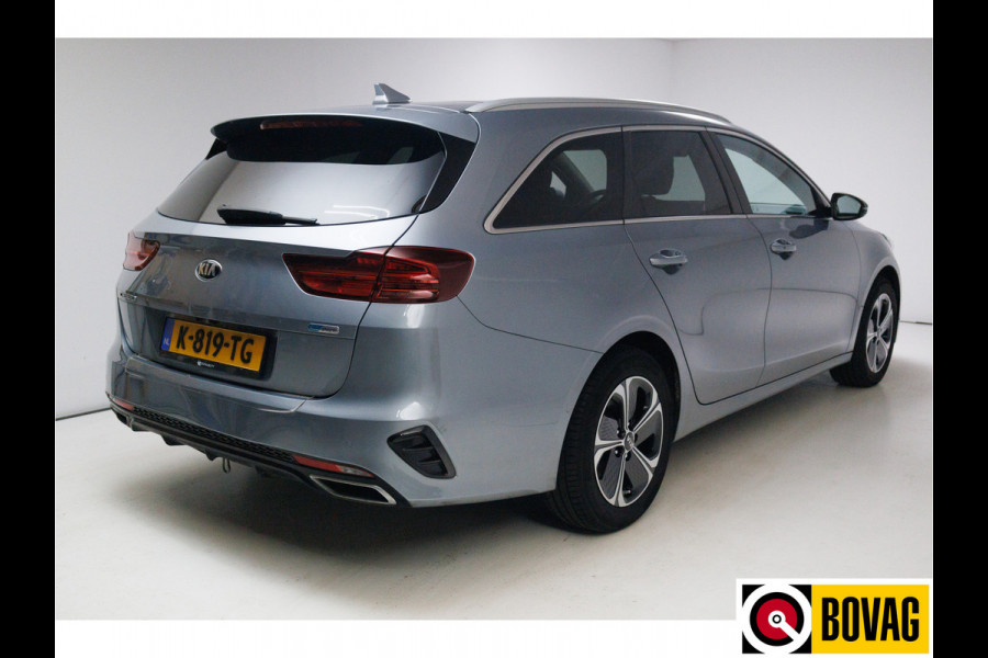 Kia Ceed Sportswagon 1.6 GDI PHEV ExecutiveLine 141 PK | Panoramadak | Leer | Stoelverwarming en koeling | Adaptive cruise Stuur- en achterbankverwarming, Digi display, App-connect, Electrische achterklep, Afn.trekhaak