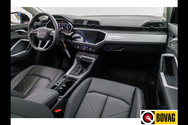 Audi Q3 Sportback 35 TFSI Business Edition 150 PK | Panoramadak | Leer | 360 camera | El. achterklep Stoelverwarming, Navigatie, App-connect, Lane assist, Cruise, Led verlichting, Regensensor