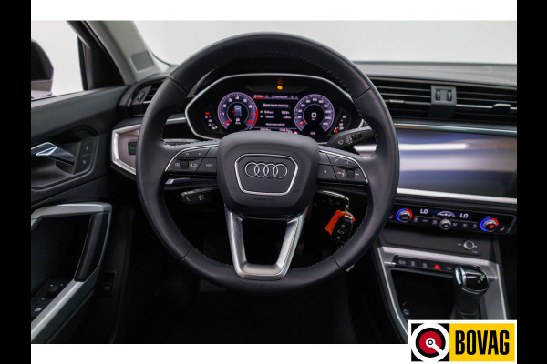 Audi Q3 Sportback 35 TFSI Business Edition 150 PK | Panoramadak | Leer | 360 camera | El. achterklep Stoelverwarming, Navigatie, App-connect, Lane assist, Cruise, Led verlichting, Regensensor
