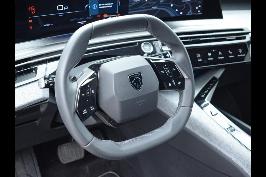 Peugeot 5008 1.2 Hybrid 136 Allure | NAVIGATIE | 360 CAMERA + SENSOREN | E.C.C. | CARPLAY | 7 PERS. | 16.004 KM