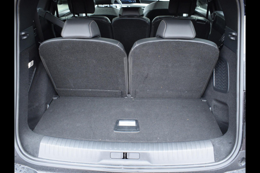 Peugeot 5008 1.2 Hybrid 136 Allure | NAVIGATIE | 360 CAMERA + SENSOREN | E.C.C. | CARPLAY | 7 PERS. | 16.004 KM