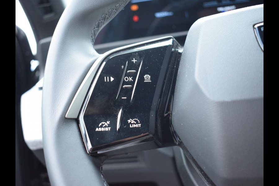Peugeot 5008 1.2 Hybrid 136 Allure | NAVIGATIE | 360 CAMERA + SENSOREN | E.C.C. | CARPLAY | 7 PERS. | 16.004 KM