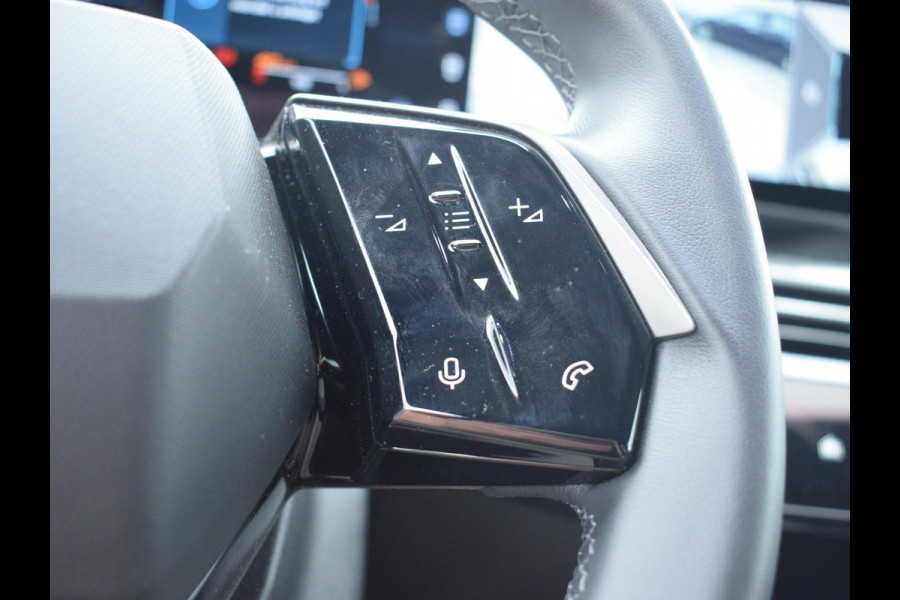 Peugeot 5008 1.2 Hybrid 136 Allure | NAVIGATIE | 360 CAMERA + SENSOREN | E.C.C. | CARPLAY | 7 PERS. | 16.004 KM