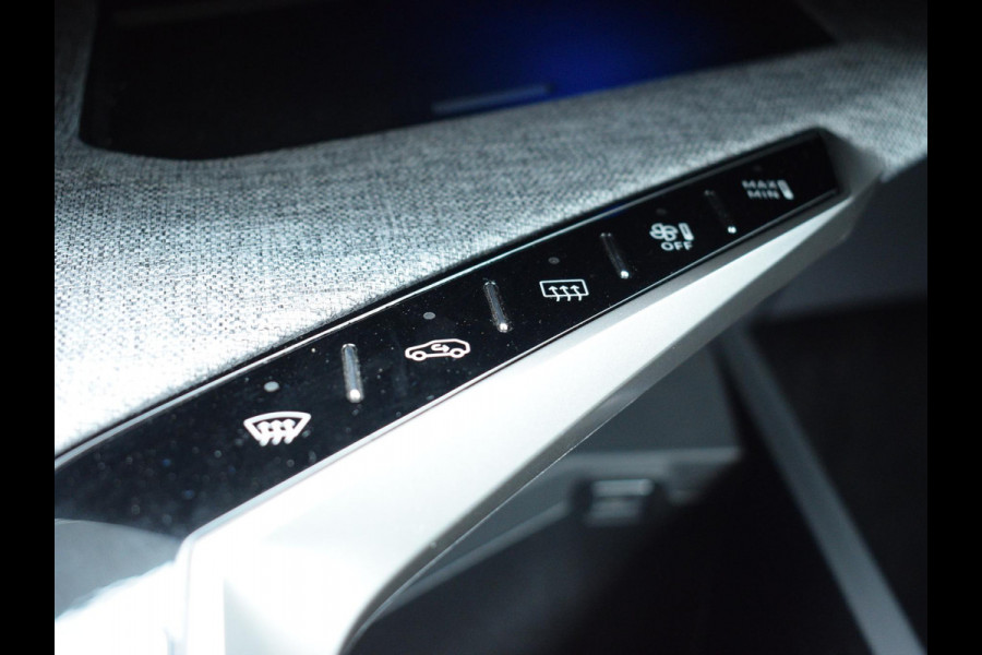 Peugeot 5008 1.2 Hybrid 136 Allure | NAVIGATIE | 360 CAMERA + SENSOREN | E.C.C. | CARPLAY | 7 PERS. | 16.004 KM