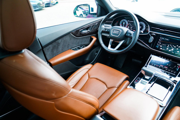 Audi Q8 55 TFSI quattro Pro Line Plus | Stoelverkoeling | Stuurverwarming | Luchtvering | Panorama | Adaptieve Cruise |