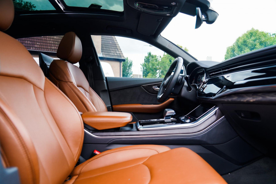 Audi Q8 55 TFSI quattro Pro Line Plus | Stoelverkoeling | Stuurverwarming | Luchtvering | Panorama | Adaptieve Cruise |