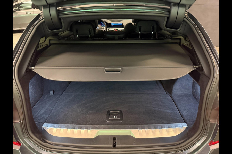 BMW 3 Serie Touring 330e M-SPORT PANO/H-KARDON/V-COCKPIT/NAVI/CAM/DAB/CARPLAY///