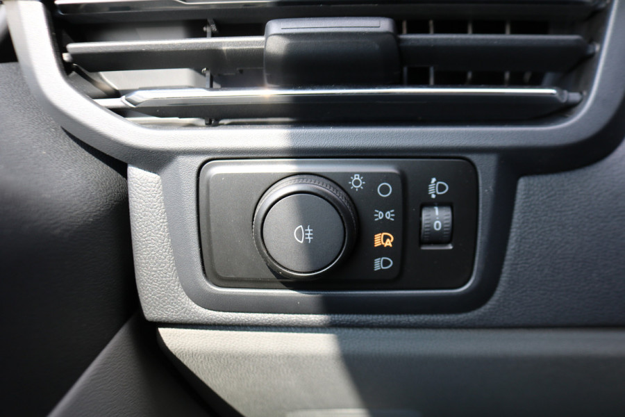 Ford Transit Custom 2.0 TDci L2 H1 Limited Airco Navigatie Apple Carplay (wordt verwacht)