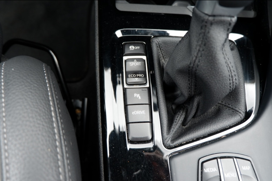 BMW X1 xDrive25e High Exec. / 18inch / Leder/ INCL. 12 maanden BOVAG