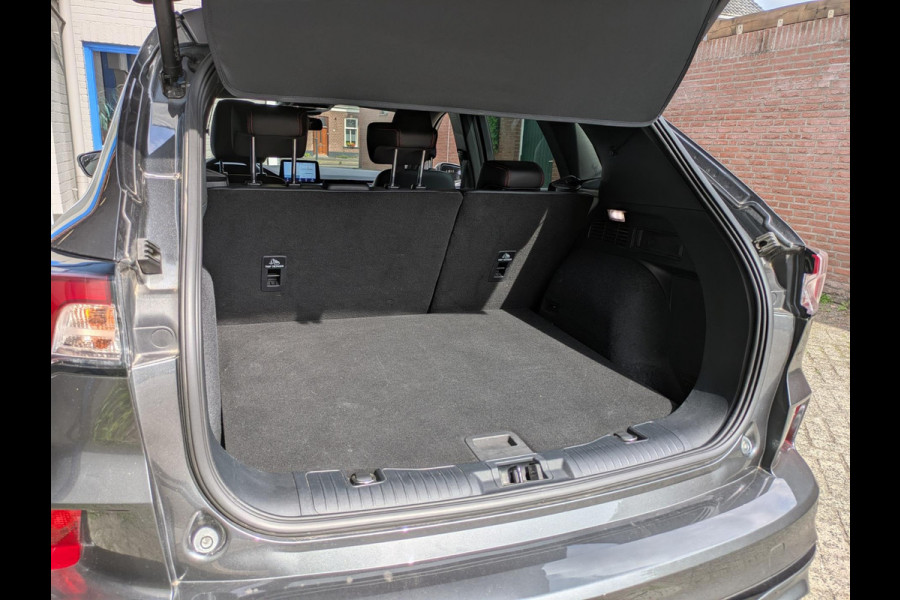 Ford Kuga 2.5 PHEV ST-Line X|Adaptive-Cuise|Head-Up|B&O-Audio|Elekt.Trekhaak|Elektr.Stoel|Stoel/Stuurverwarming