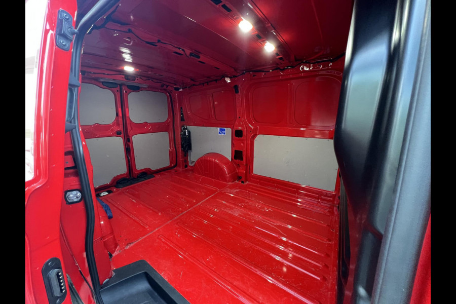 Ford Transit Custom 280 2.0 TDCI L1H1 Trend | Automaat | Scherm met Apple Carplay/Android Auto | Camera | Parkeersensoren | zuid