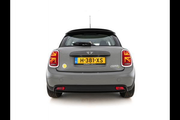 MINI Mini Electric Basic 33 kWh [ 3-Fase ] (INCL-BTW) Aut. *FULL-LED | SPORT-SEATS | NAVI-FULLMAP | DIGI-COCKPIT | DAB+ | ECC | CCS-FASTLOADER | UNION-JACK-LIGHTS | CRUISE | AMBIENT-LIGHT | 16''ALU*