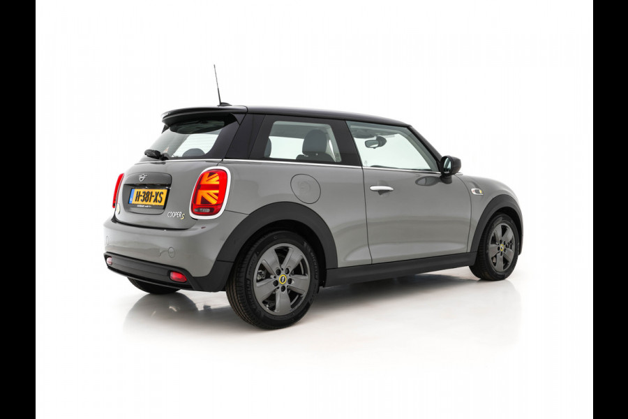 MINI Mini Electric Basic 33 kWh [ 3-Fase ] (INCL-BTW) Aut. *FULL-LED | SPORT-SEATS | NAVI-FULLMAP | DIGI-COCKPIT | DAB+ | ECC | CCS-FASTLOADER | UNION-JACK-LIGHTS | CRUISE | AMBIENT-LIGHT | 16''ALU*